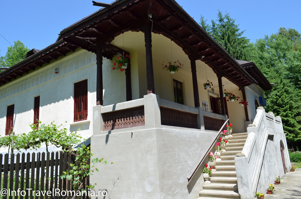 casa memoriala "Mihail Sadoveanu"